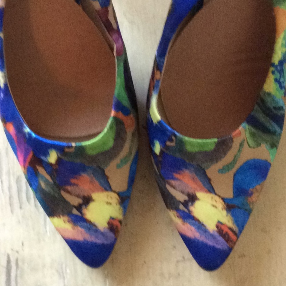 Nine West floral sling backs